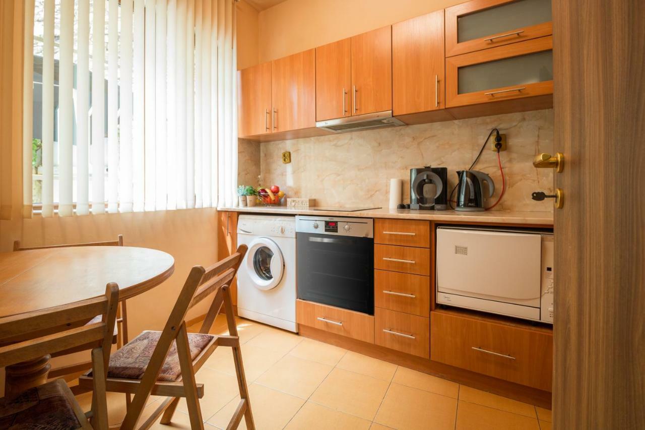 The Rocky House - Central & Private 2Bdr By Flat Mаnager Plovdiv Exteriör bild