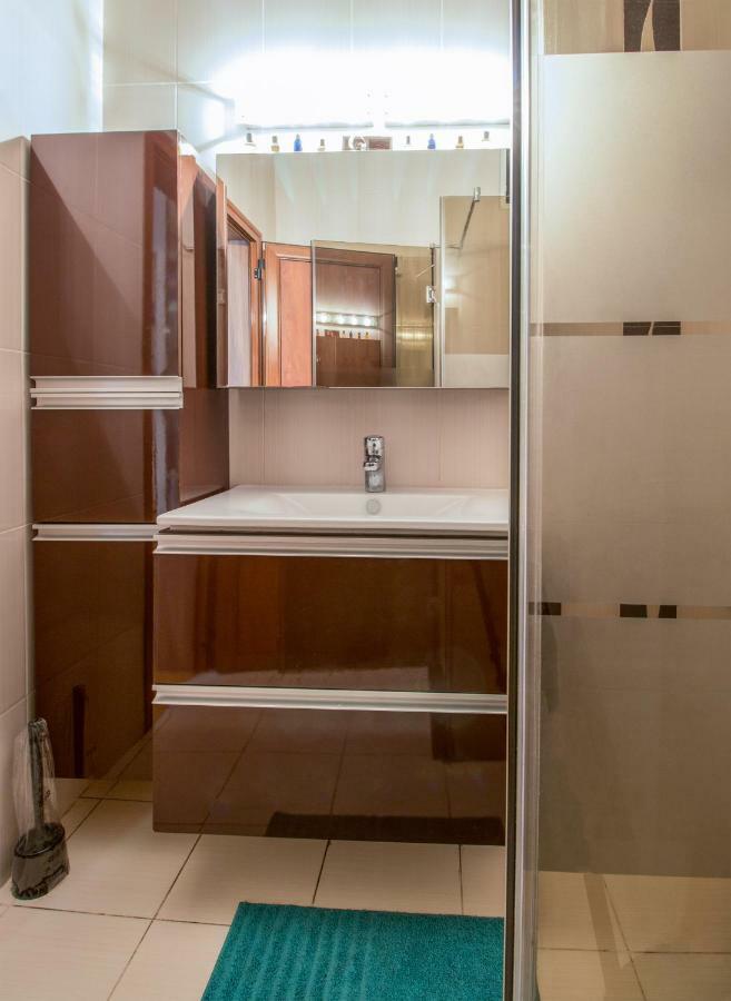 The Rocky House - Central & Private 2Bdr By Flat Mаnager Plovdiv Exteriör bild