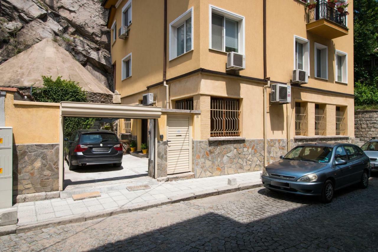 The Rocky House - Central & Private 2Bdr By Flat Mаnager Plovdiv Exteriör bild